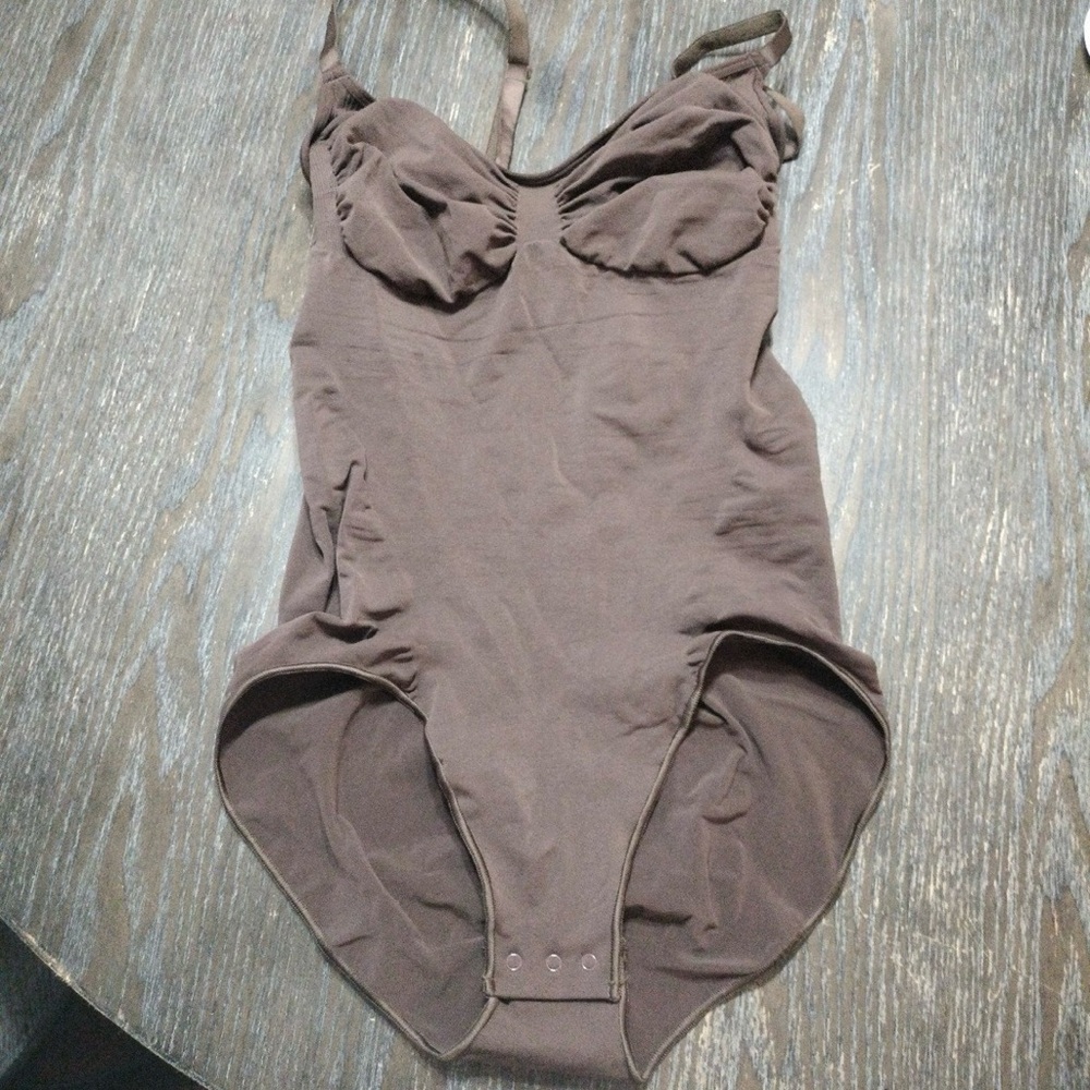 Skims Seamless Sculpting Cocoa Brown 2X Bodysuit Brief (Worn Once) Plus Size